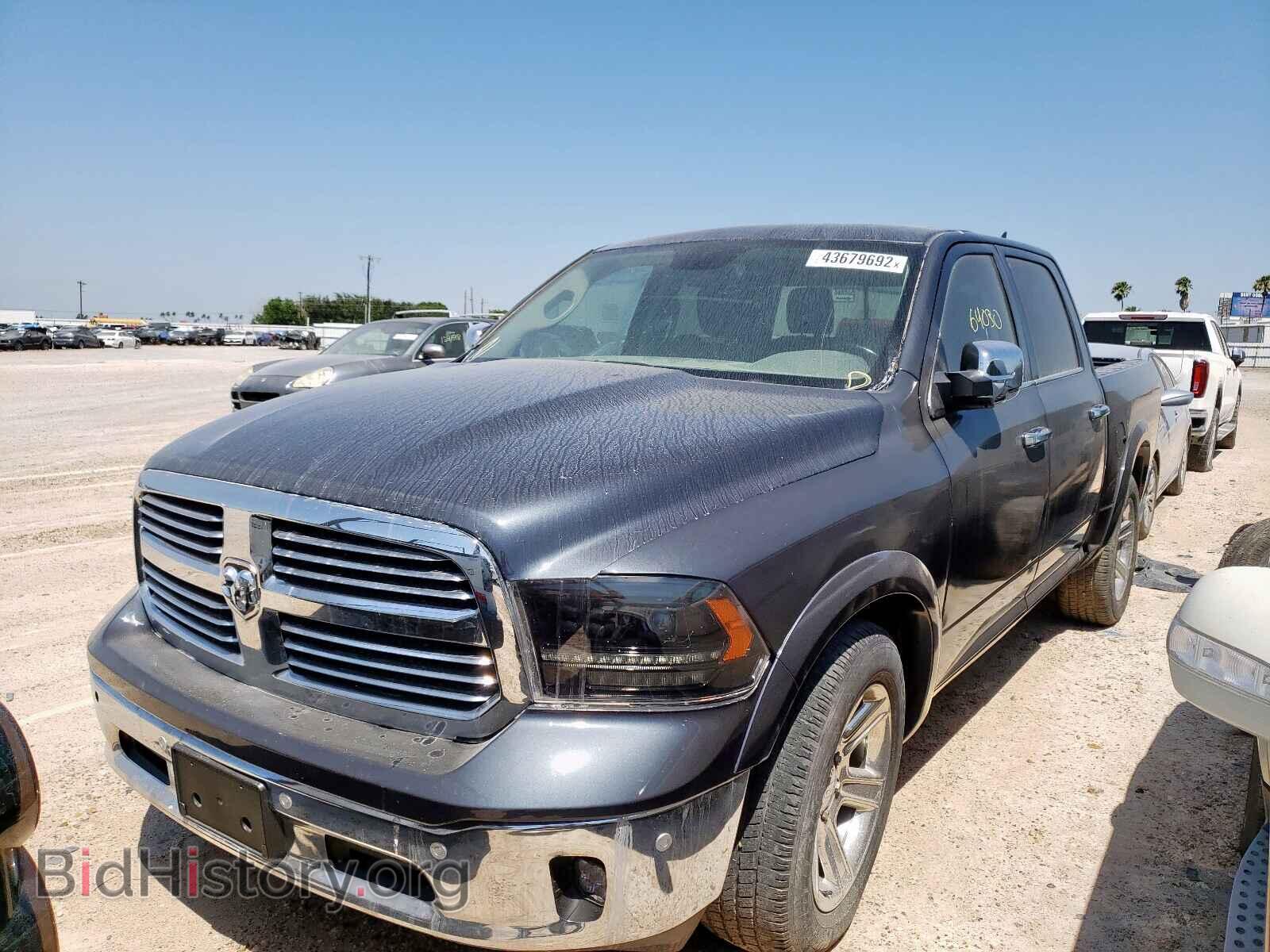 2017 RAM 1500 - VIN: 1C6RR6LT1HS843587 - Фото 2