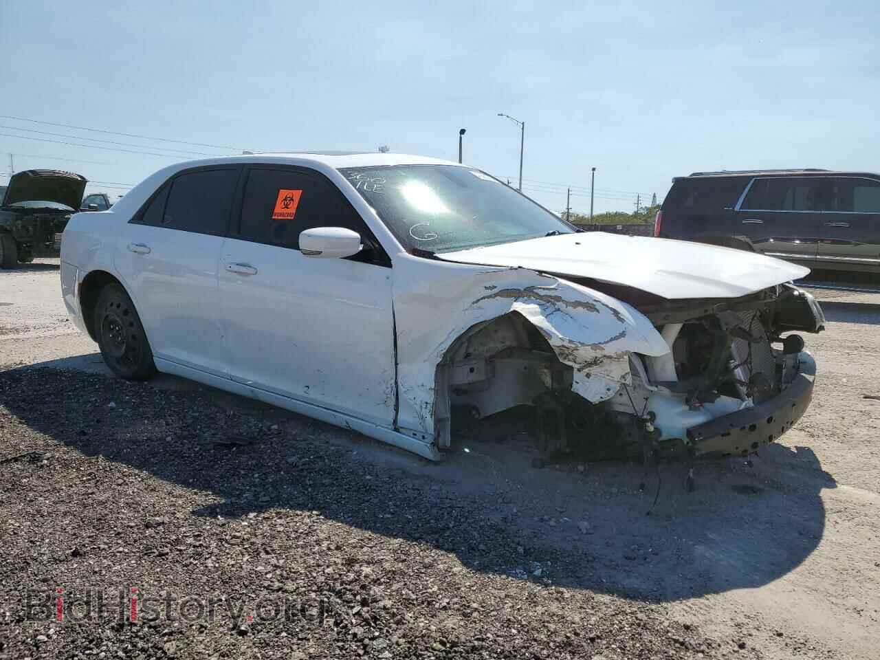 2016 CHRYSLER 300 - VIN: 2C3CCAGG9GH234502 - Фото 4
