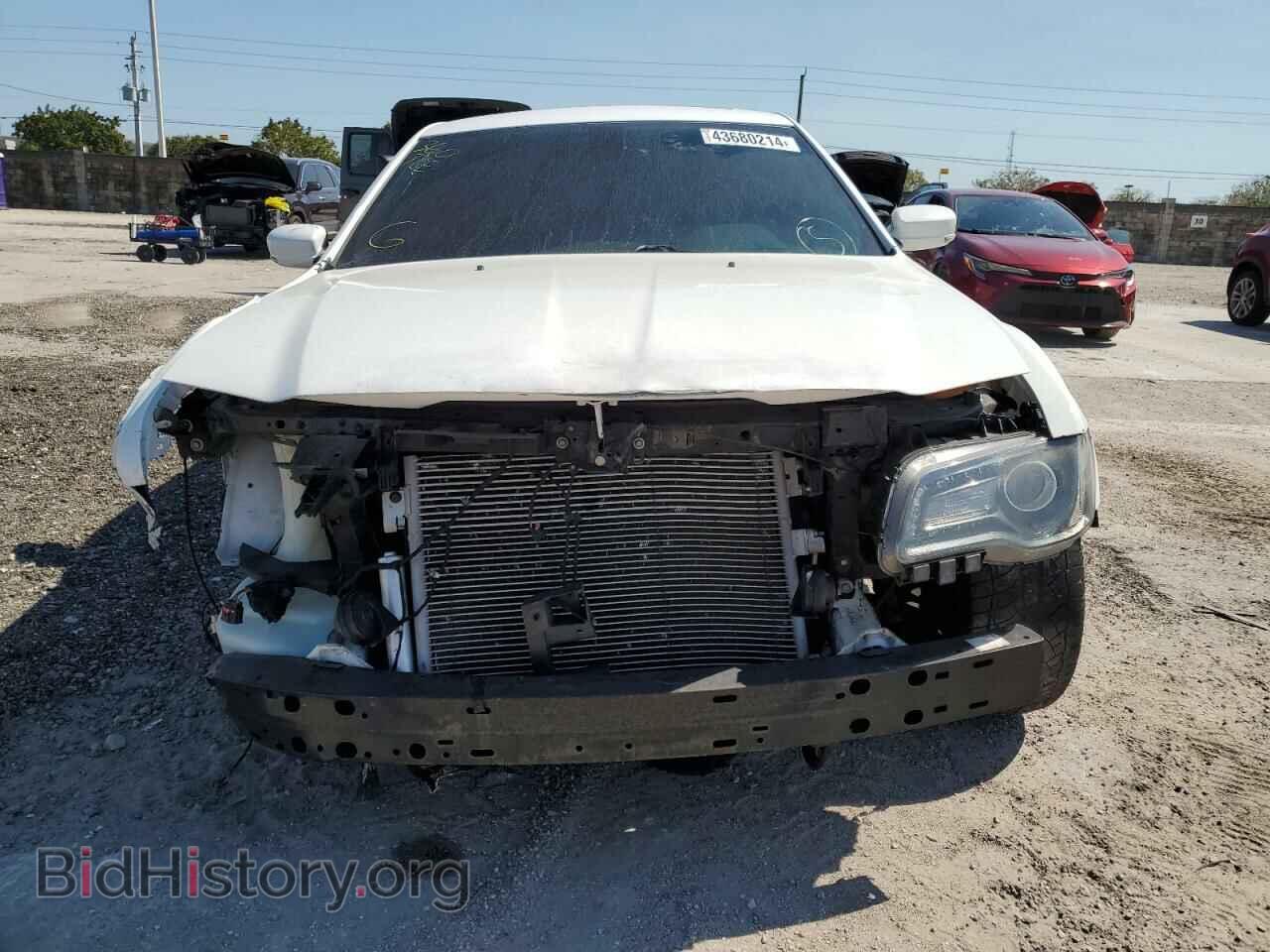 2016 CHRYSLER 300 - VIN: 2C3CCAGG9GH234502 - Фото 5