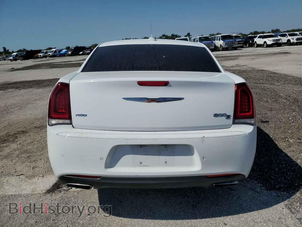 2016 CHRYSLER 300 - VIN: 2C3CCAGG9GH234502 - Фото 6