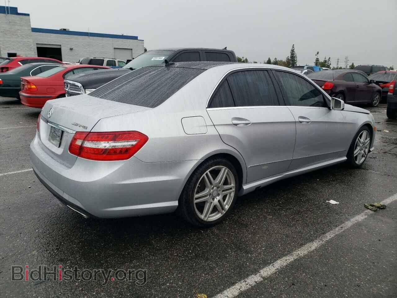 2010 MERCEDES-BENZ E-CLASS - VIN: WDDHF5GB8AA221756 - Фото 3