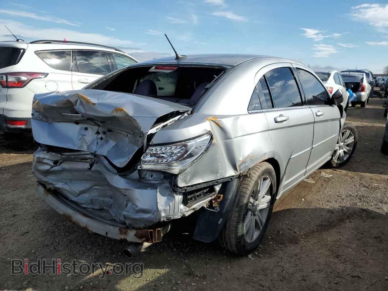 2013 CHRYSLER 200 - VIN: 1C3CCBBB7DN655932 - Фото 3