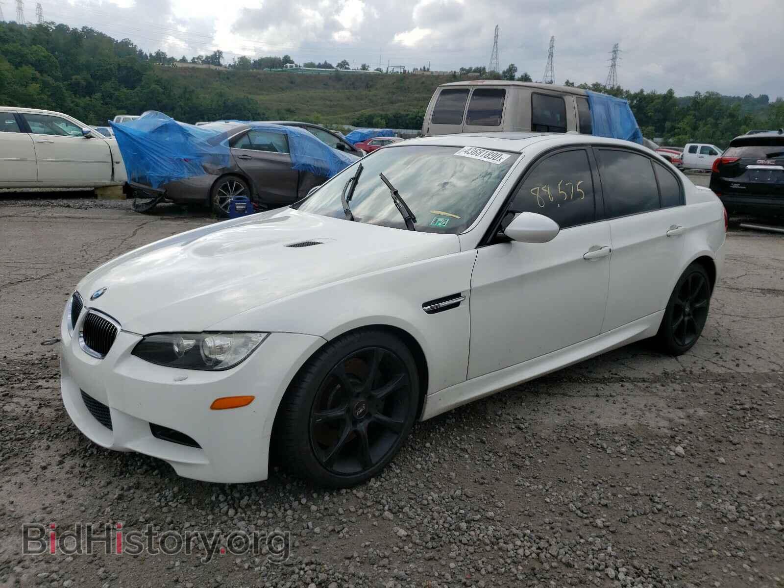 2008 BMW M3 - VIN: WBSVA93548E215970 - Фото 2