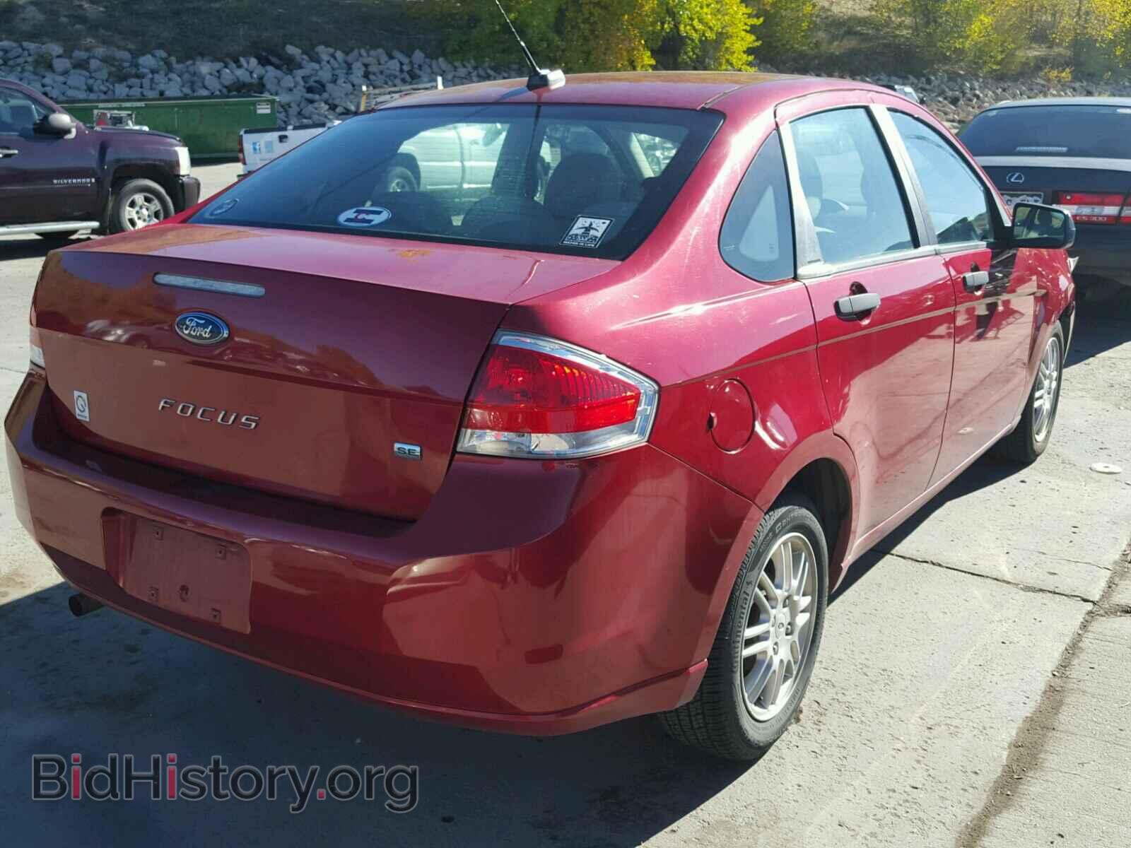 2011 FORD FOCUS - VIN: 1FAHP3FN0BW117635 - Photo 4