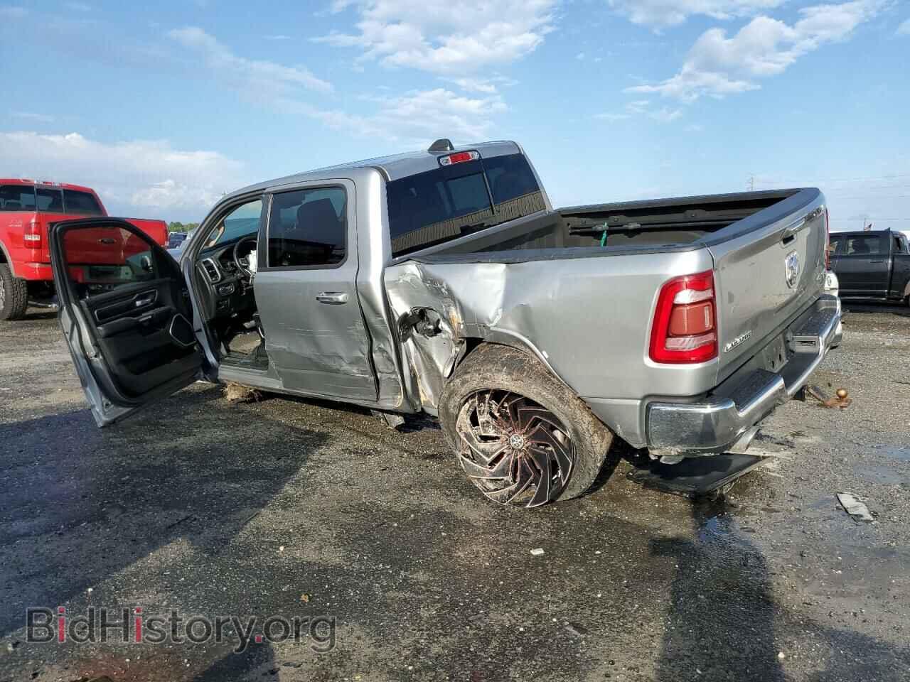 2020 RAM 1500 - VIN: 1C6SRFJT3LN225781 - Фото 2