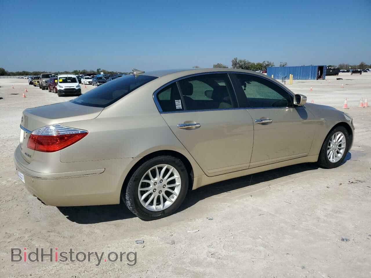 2011 HYUNDAI GENESIS - VIN: KMHGC4DE4BU135511 - Фото 3