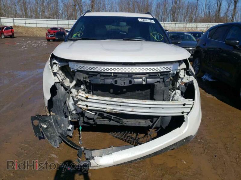 2011 Ford EXPLORER (VIN 1FMHK8D80BGA10609) — фото 5 из 13