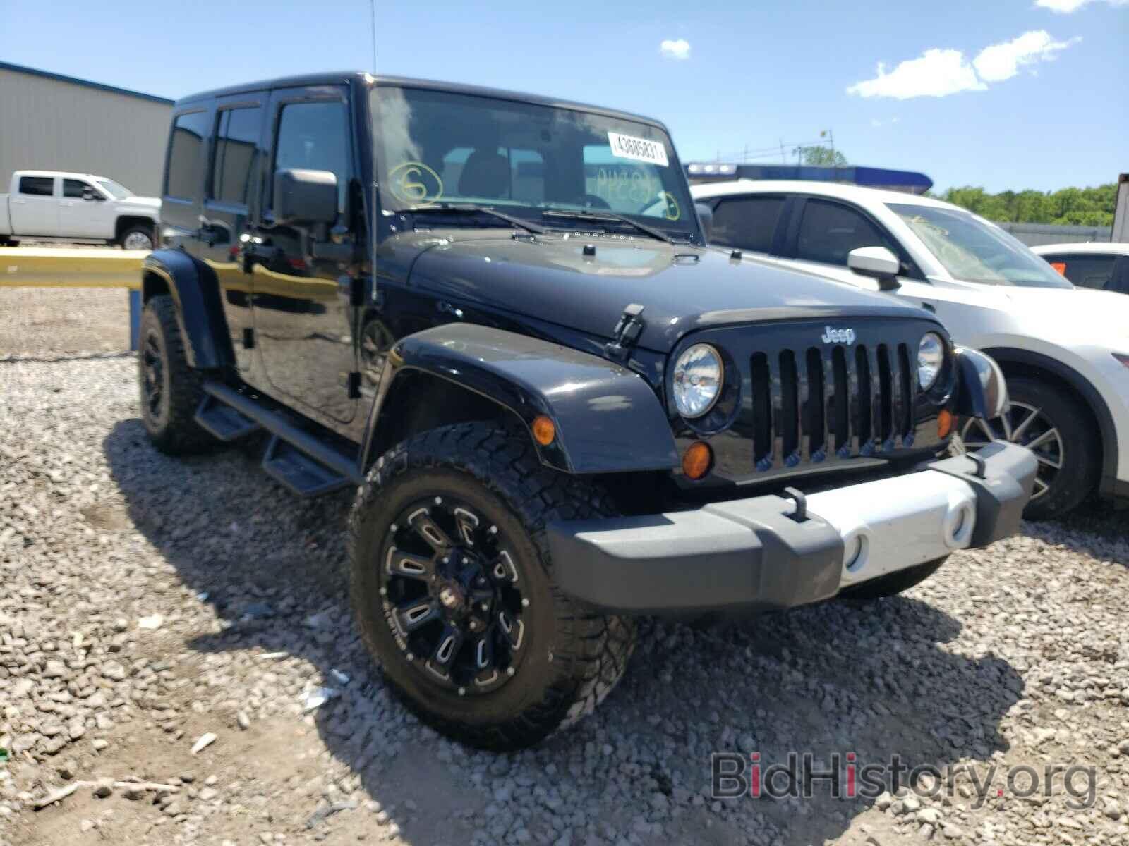 Photo 1J4HA5H18BL633089 - JEEP WRANGLER 2011