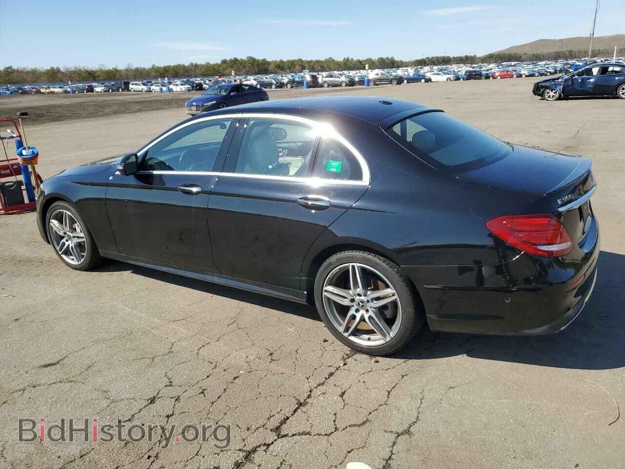 2018 MERCEDES-BENZ E-CLASS - VIN: WDDZF4KB1JA345406 - Фото 2