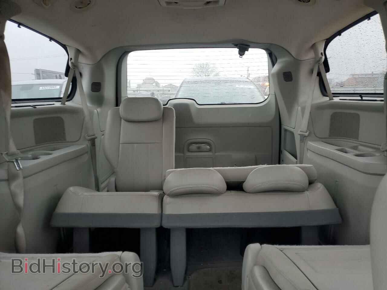 2009 CHRYSLER MINIVAN - VIN: 2A8HR54X69R675022 - Фото 10