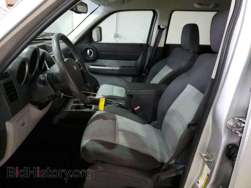 2007 Dodge NITRO (VIN 1D8GU58K07W677130) — photo 7 of 13