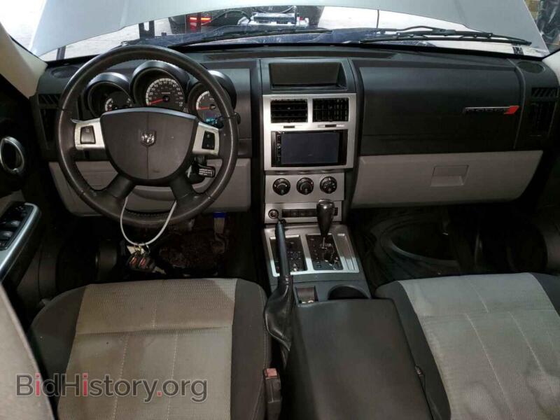 2007 Dodge NITRO (VIN 1D8GU58K07W677130) — photo 8 of 13