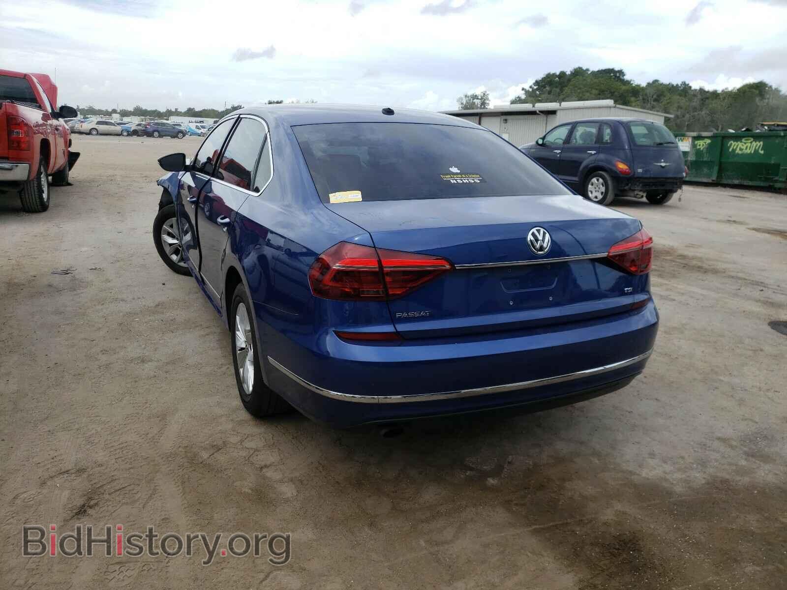 2017 VOLKSWAGEN PASSAT - VIN: 1VWAT7A39HC001443 - Фото 3