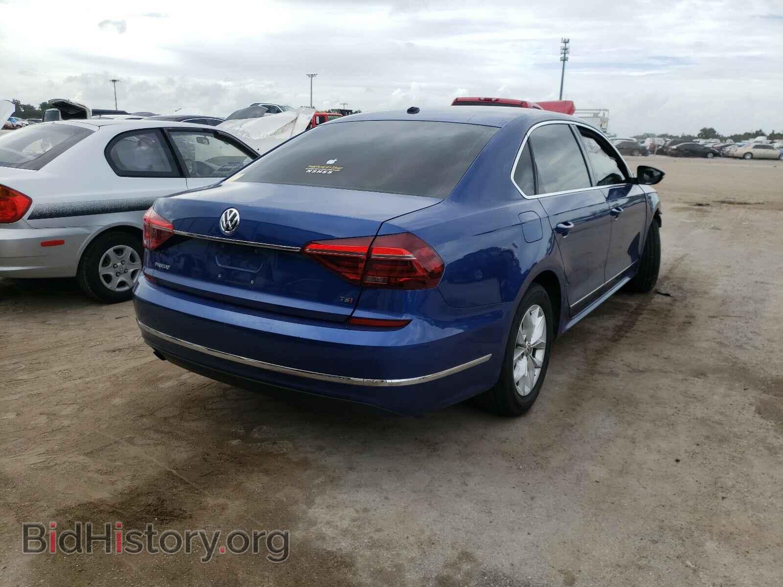 2017 VOLKSWAGEN PASSAT - VIN: 1VWAT7A39HC001443 - Фото 4