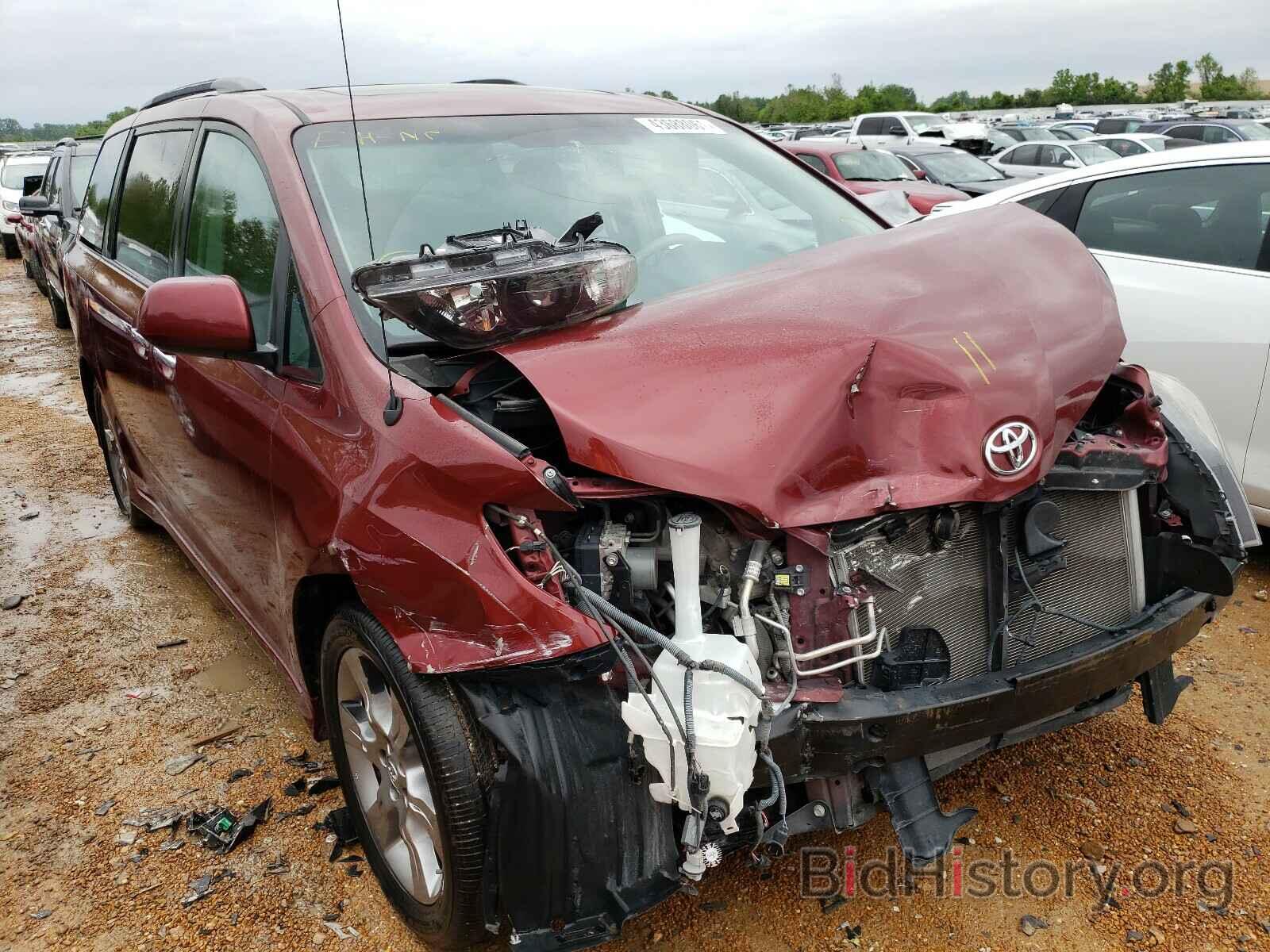 Фотография 5TDXK3DC7DS381847 - TOYOTA SIENNA 2013