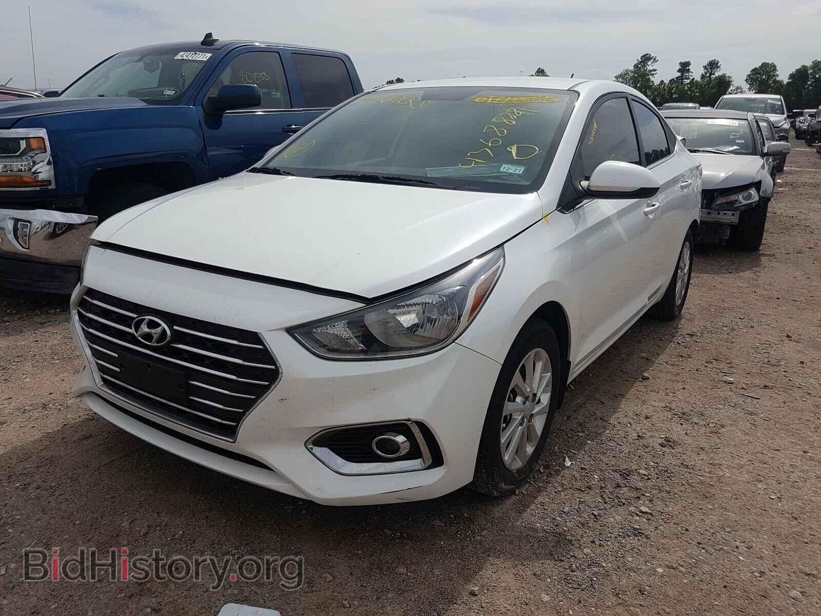 2019 HYUNDAI ACCENT - VIN: 3KPC24A38KE068404 - Фото 2