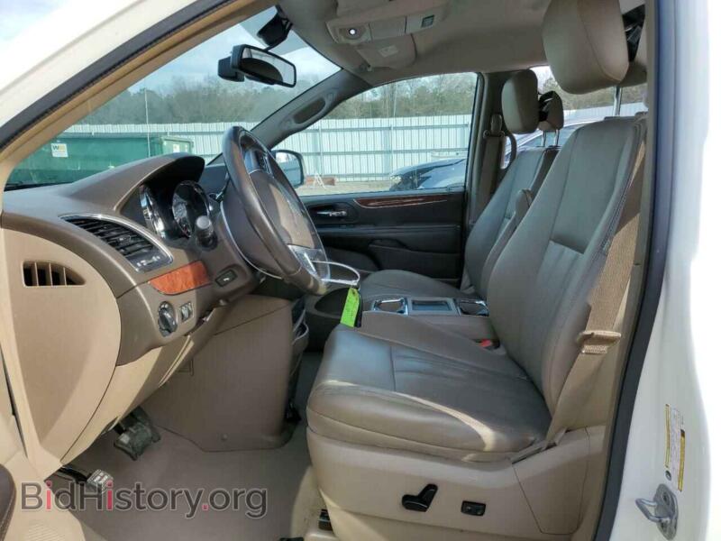 2011 Chrysler MINIVAN (VIN 2A4RR8DG3BR712217) — photo 7 of 12
