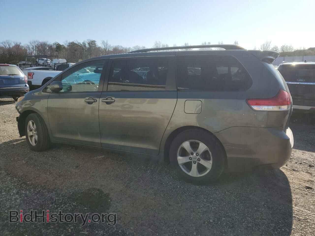 2011 TOYOTA All Models - VIN: 5TDKK3DC7BS037460 - Фото 2