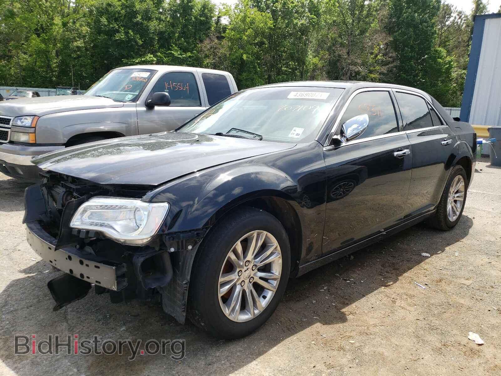 2016 CHRYSLER 300 - VIN: 2C3CCAEG0GH207109 - Фото 2