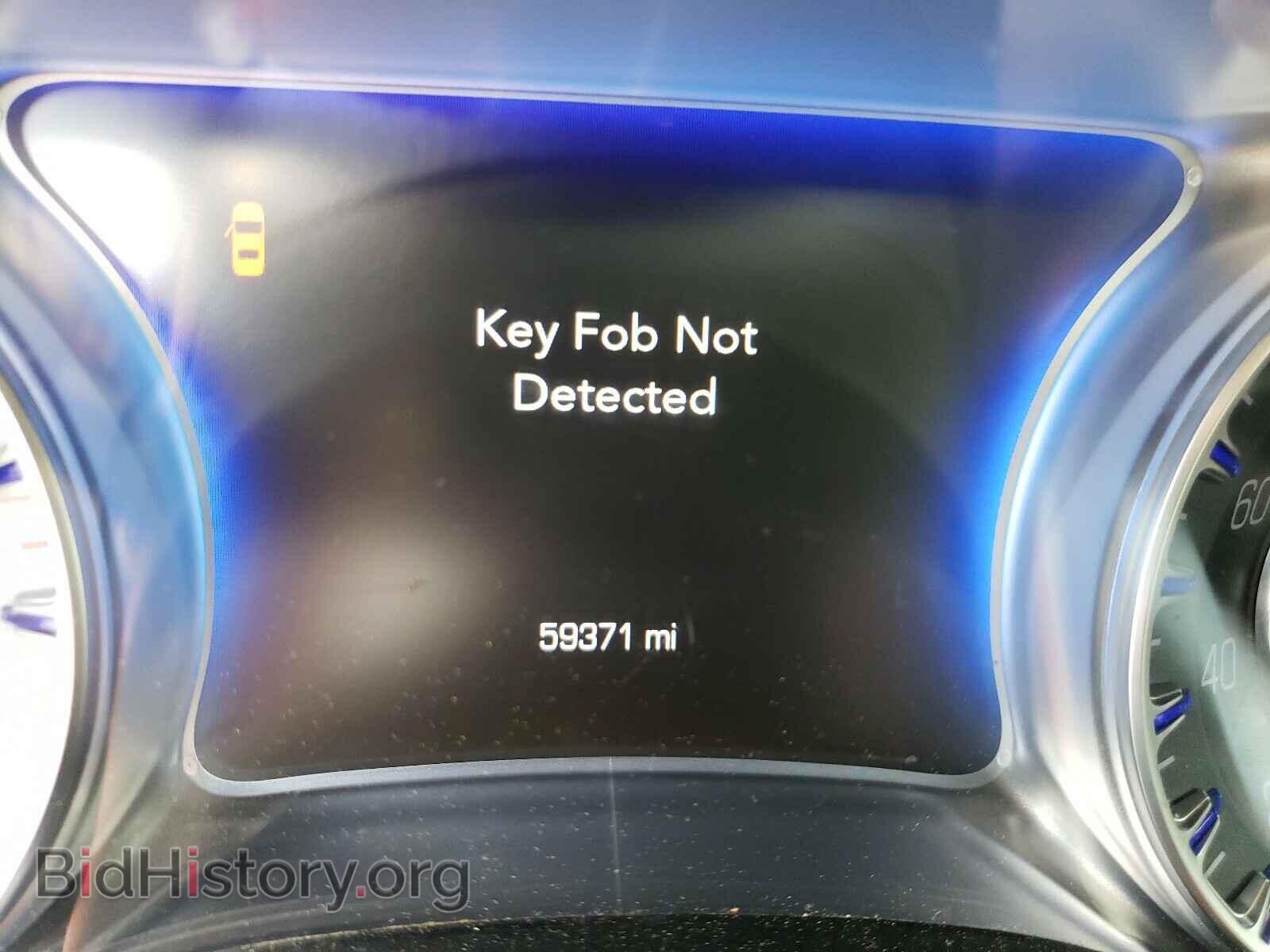 2016 CHRYSLER 300 - VIN: 2C3CCAEG0GH207109 - Фото 8