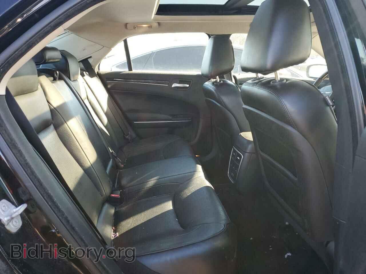 2016 CHRYSLER 300 - VIN: 2C3CCAKG0GH253043 - Фото 10