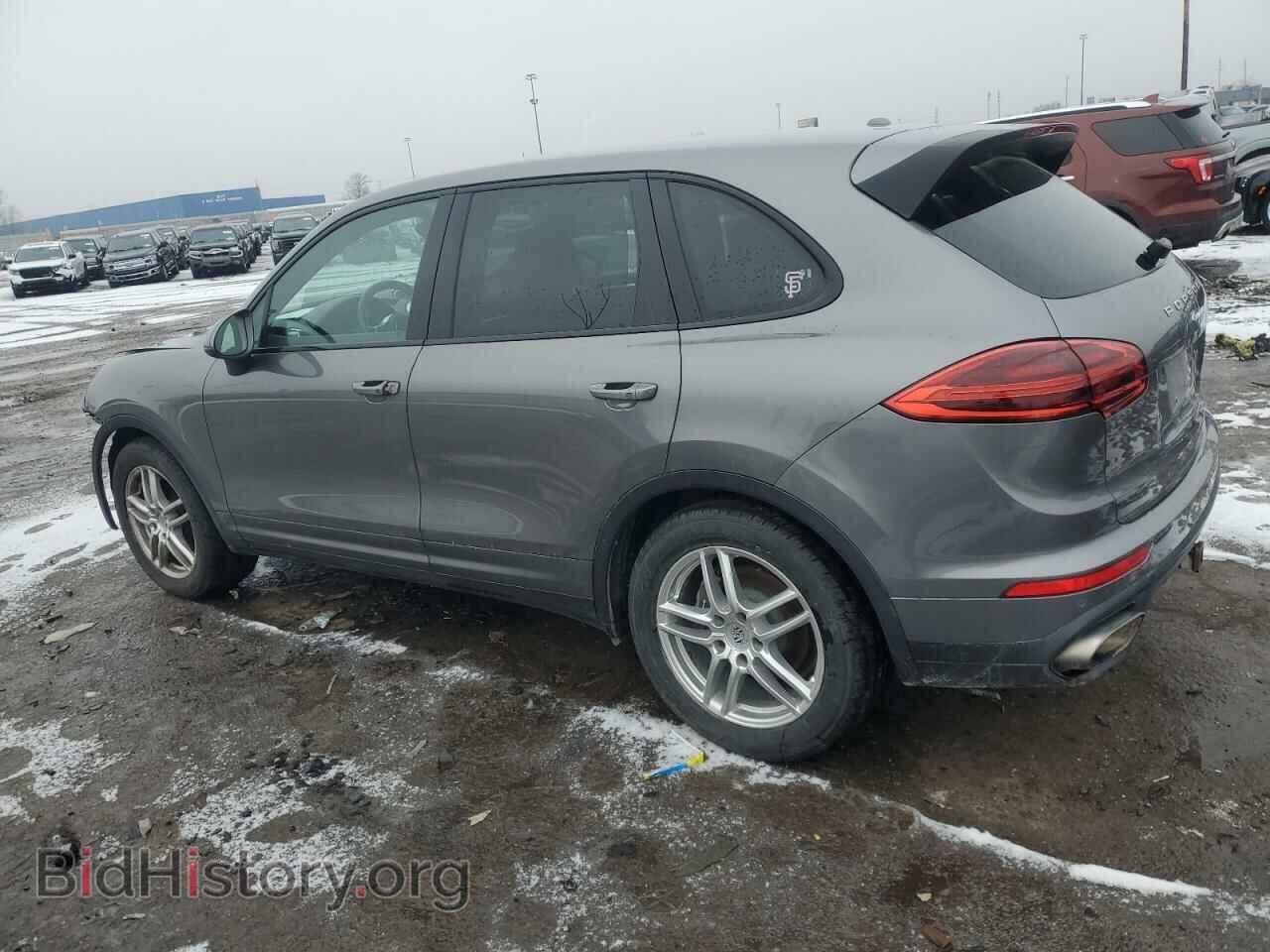 2016 PORSCHE CAYENNE - VIN: WP1AA2A20GKA15592 - Фото 2