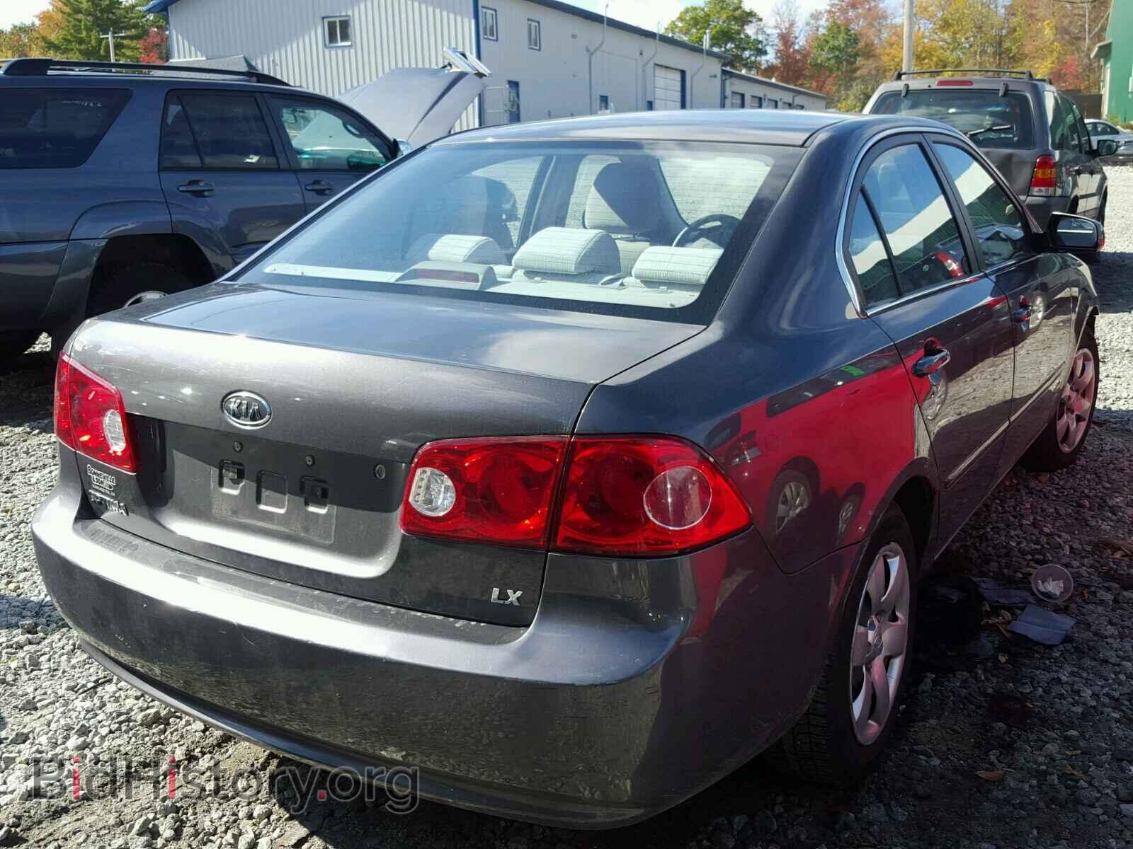2008 KIA OPTIMA - VIN: KNAGE123385255010 - Фото 4