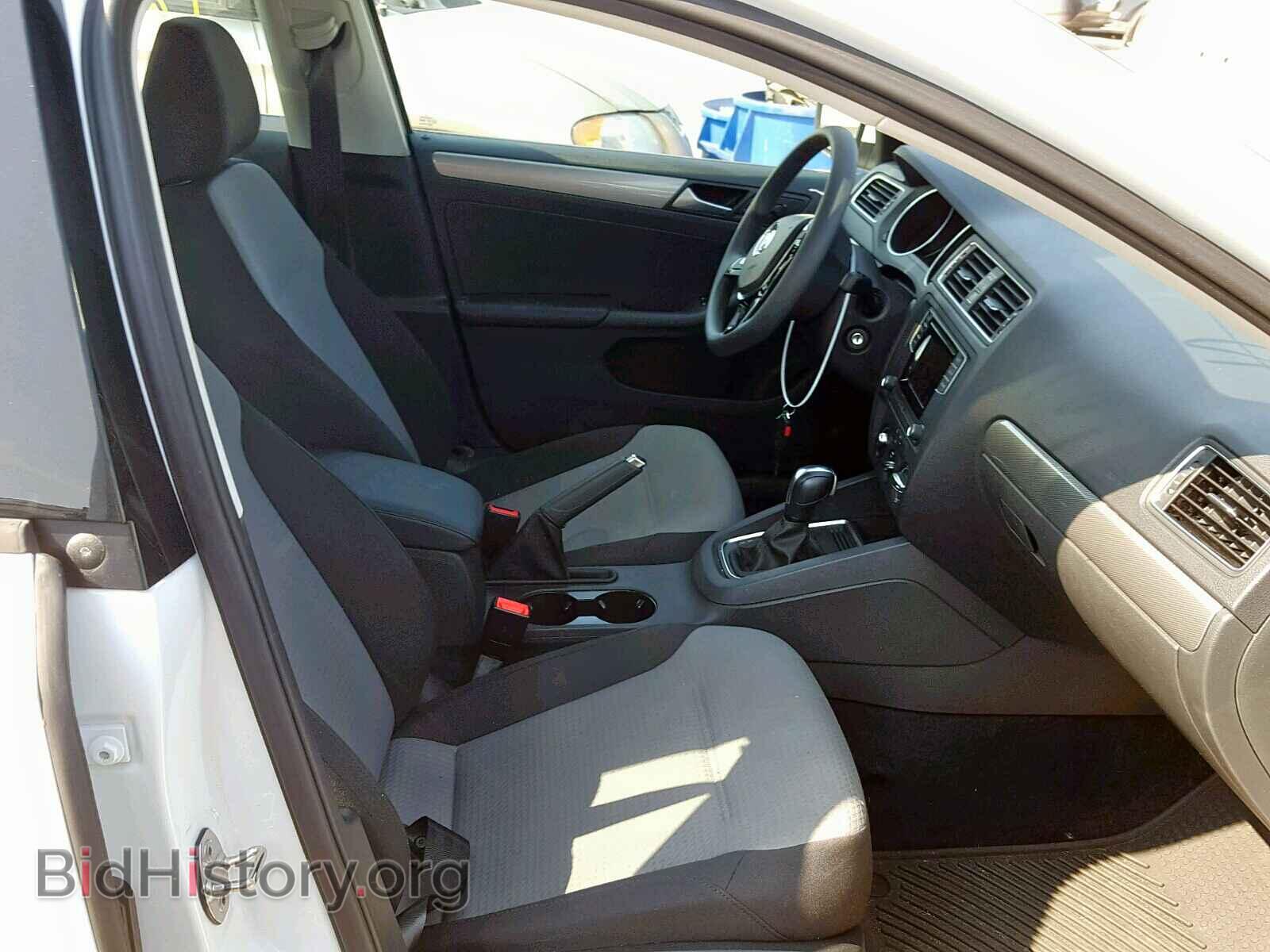 2018 VOLKSWAGEN JETTA - VIN: 3VW2B7AJ0JM227770 - Фото 5