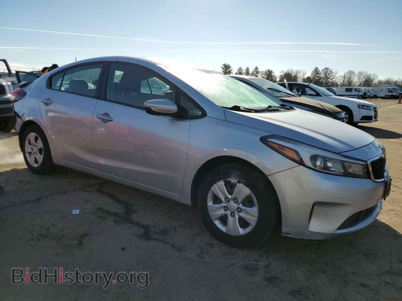2017 KIA FORTE - VIN: 3KPFK4A72HE038307 - Фото 4