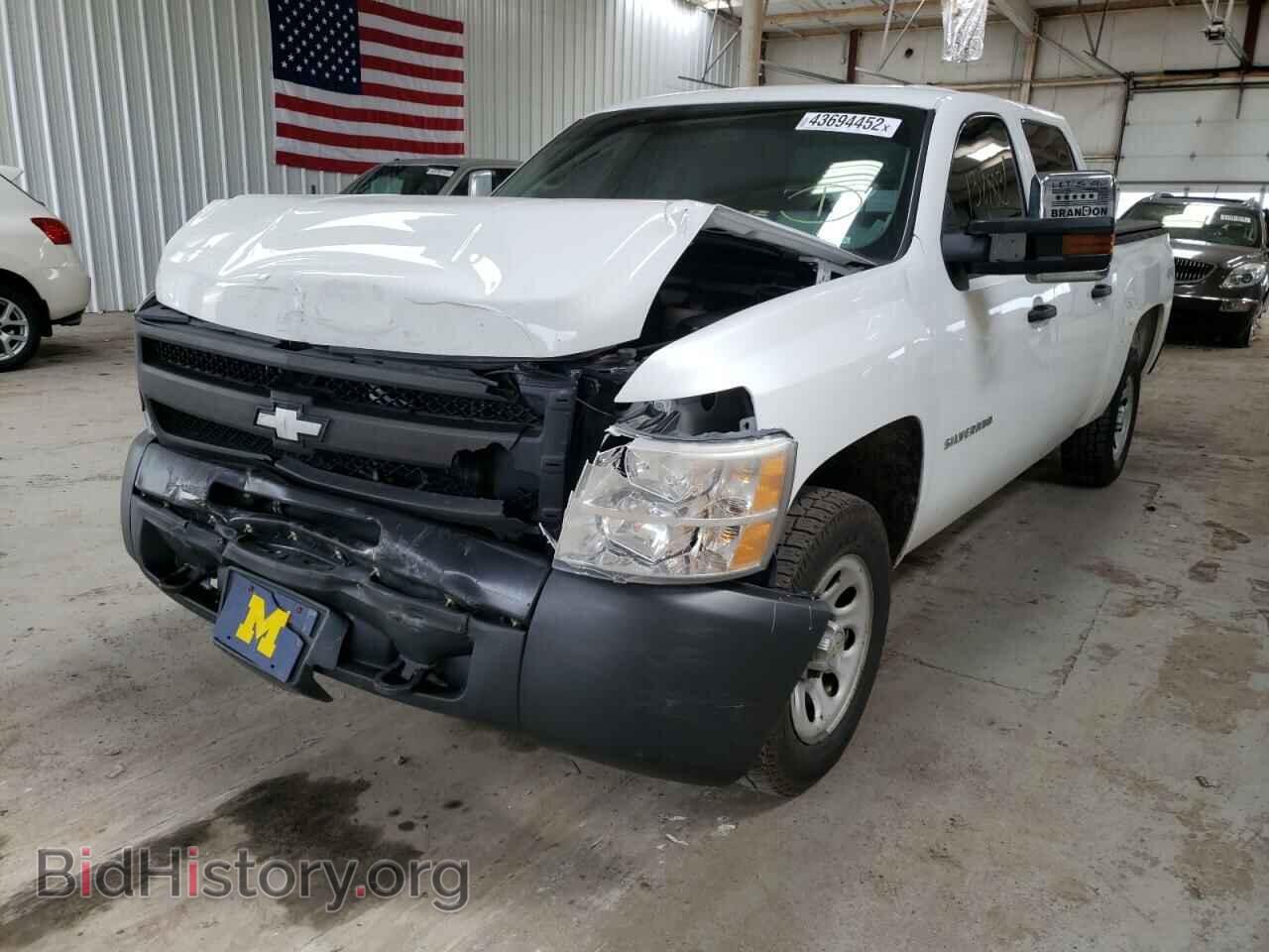 2011 CHEVROLET SILVERADO - VIN: 1GCPKPE31BF204312 - Фото 2