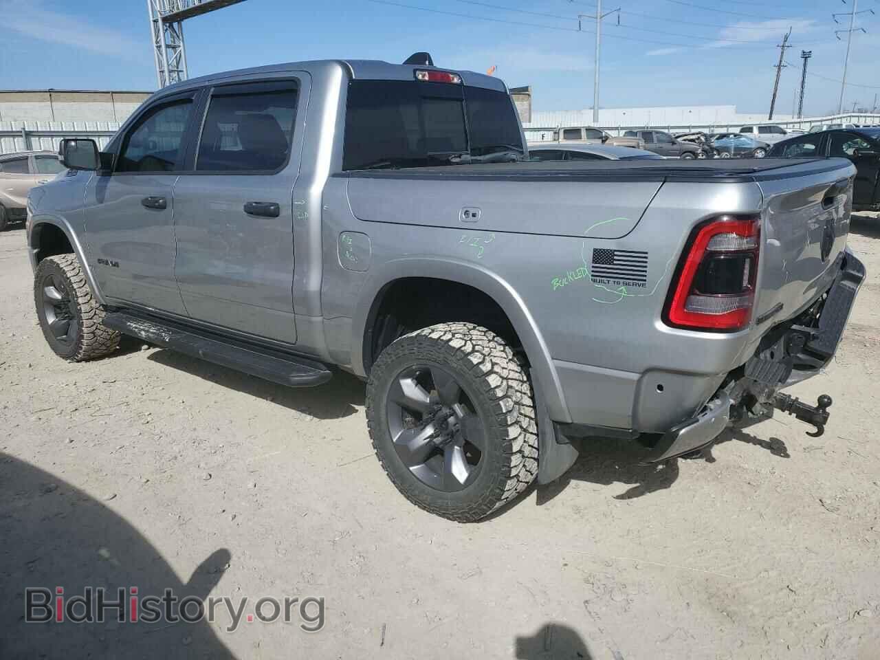 2021 RAM 1500 - VIN: 1C6SRFFT6MN596847 - Фото 2