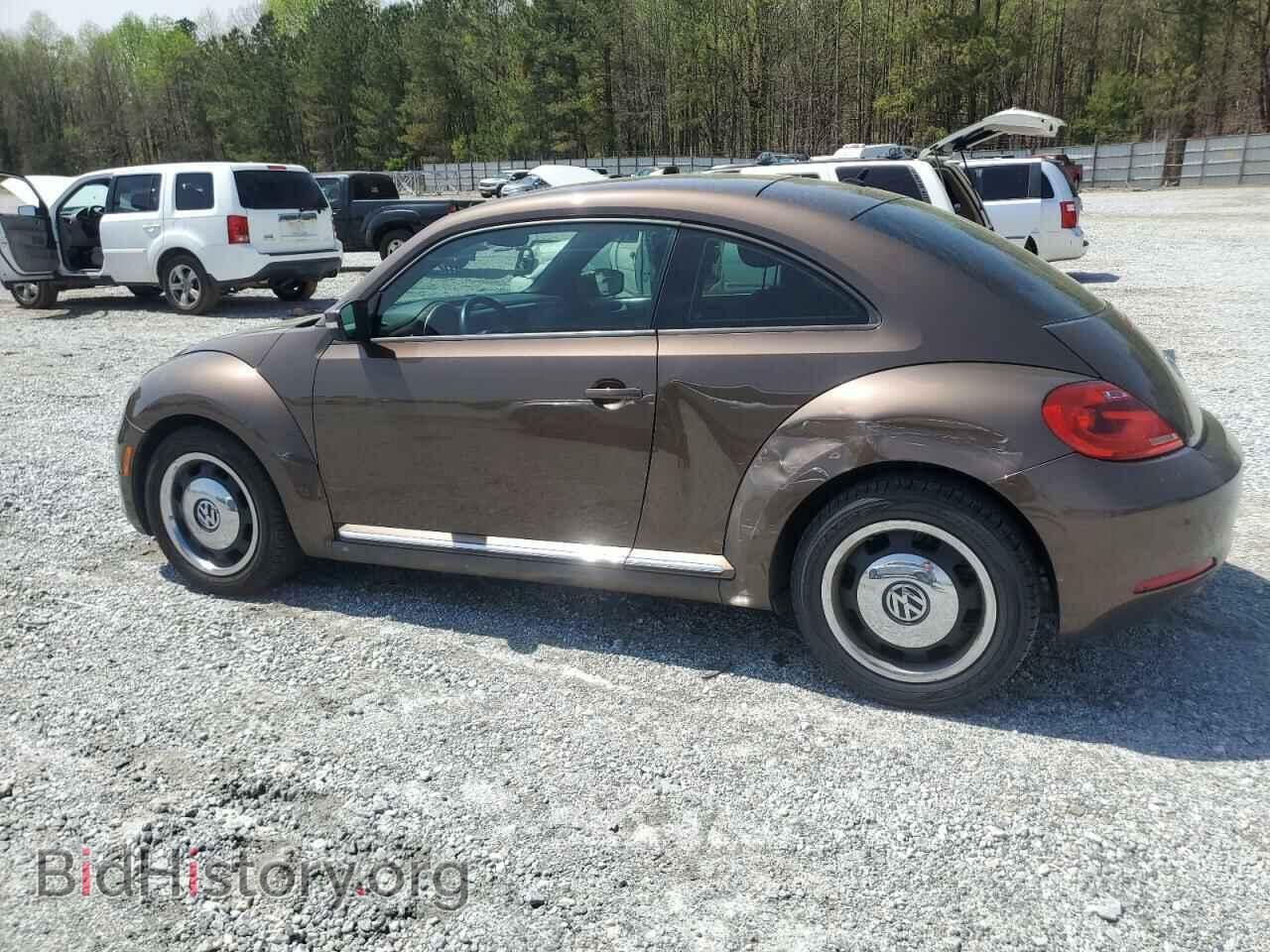 2012 VOLKSWAGEN BEETLE - VIN: 3VWJP7ATXCM628177 - Фото 2