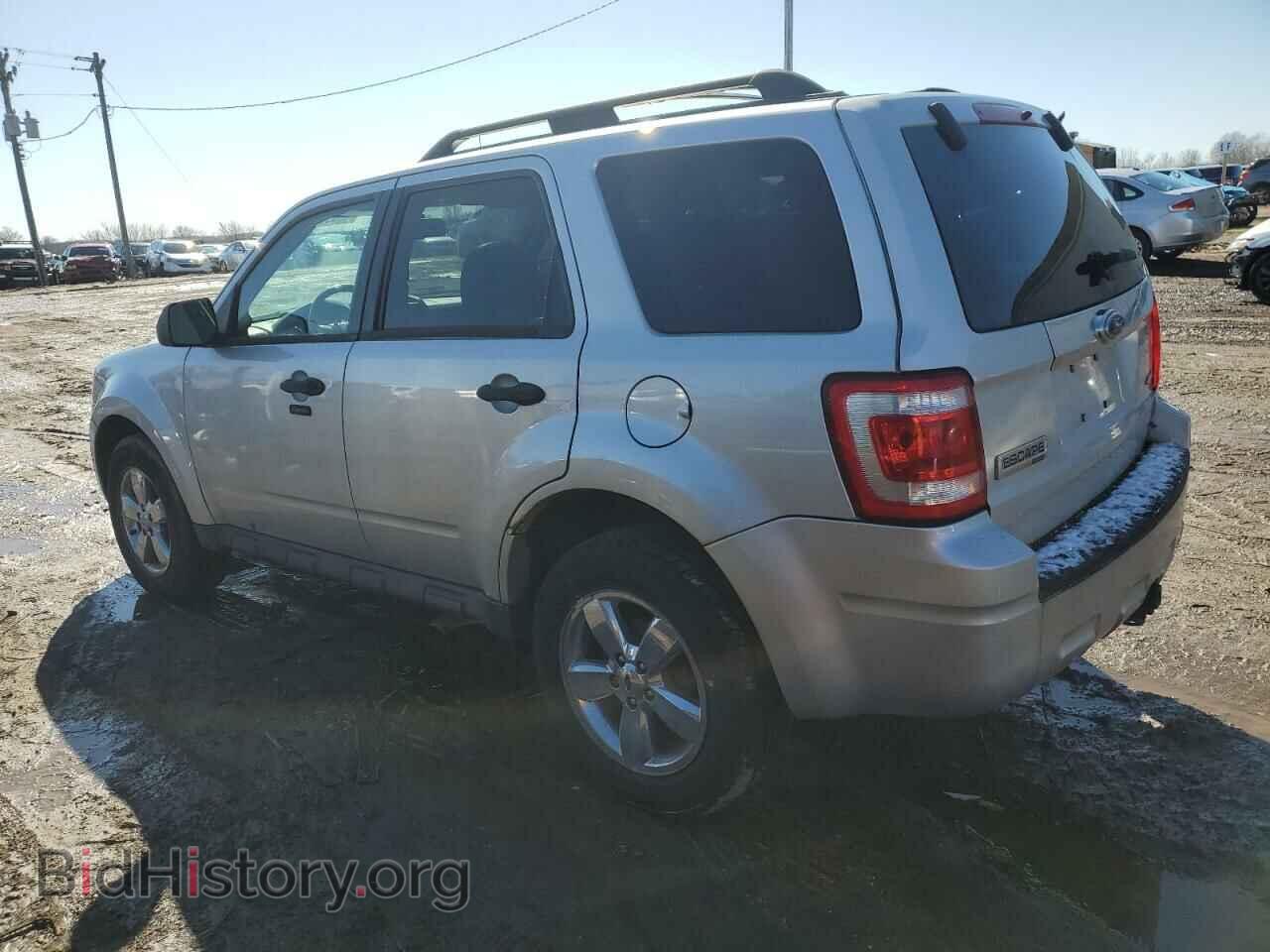 2009 FORD ESCAPE - VIN: 1FMCU93G49KD09823 - Фото 2