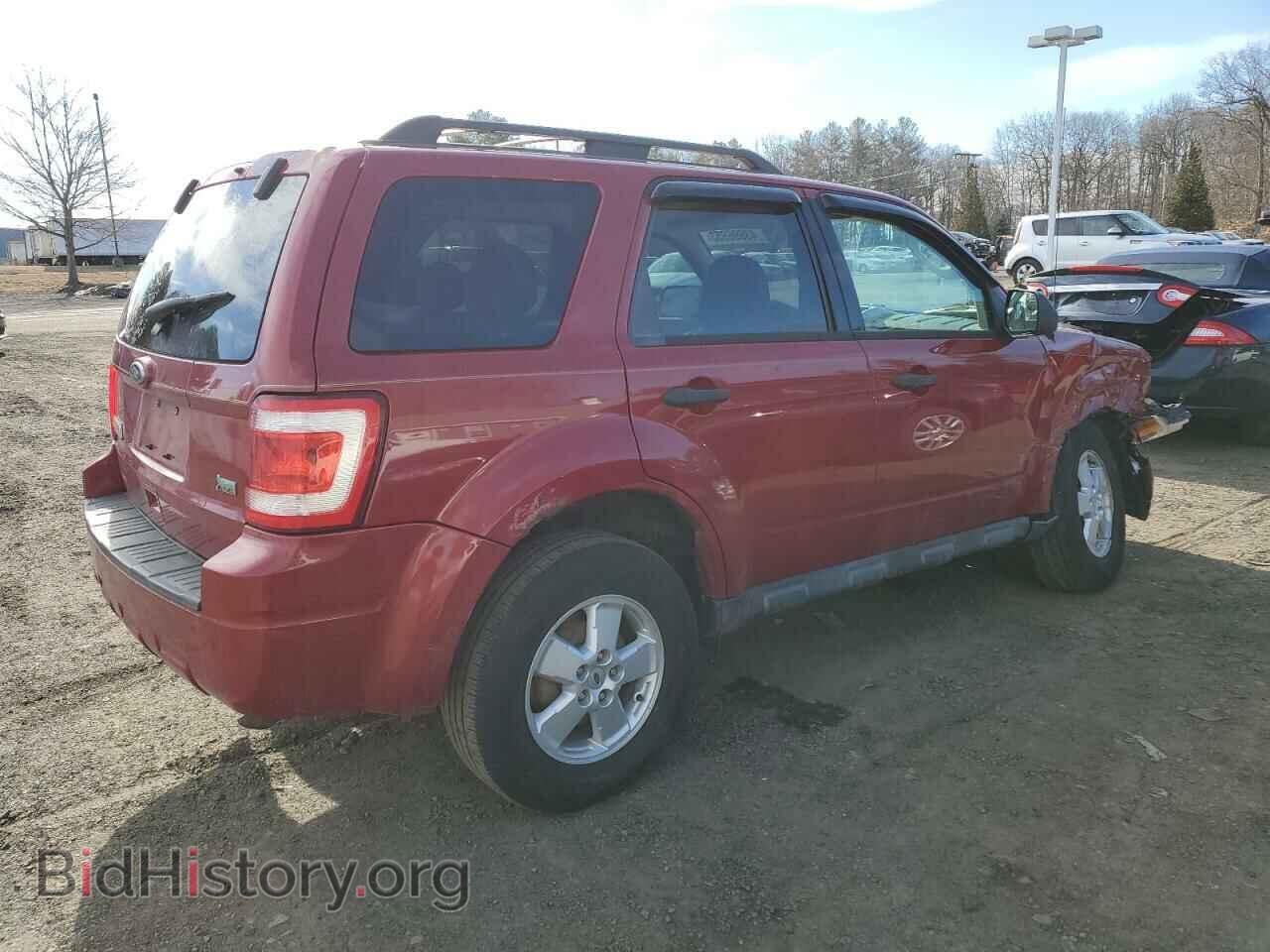 2011 FORD ESCAPE - VIN: 1FMCU9DG7BKA69820 - Фото 3