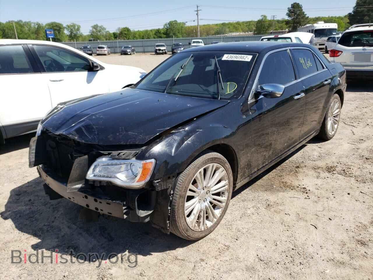 2011 CHRYSLER 300 - VIN: 2C3CA6CT4BH595473 - Фото 2