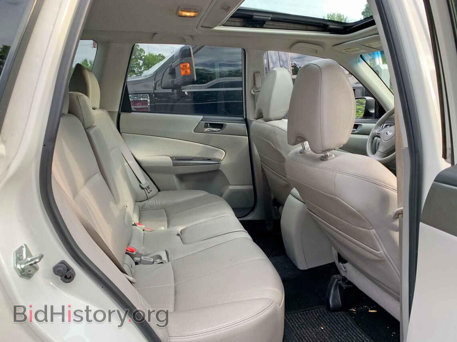 2011 SUBARU FORESTER - VIN: JF2SHAECXBH741983 - Фото 6