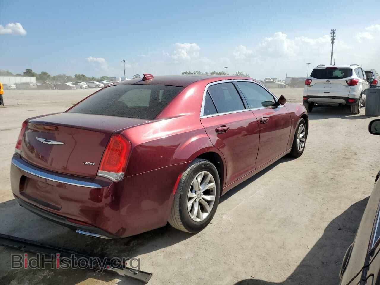 2016 CHRYSLER 300 - VIN: 2C3CCAAG3GH135361 - Фото 3