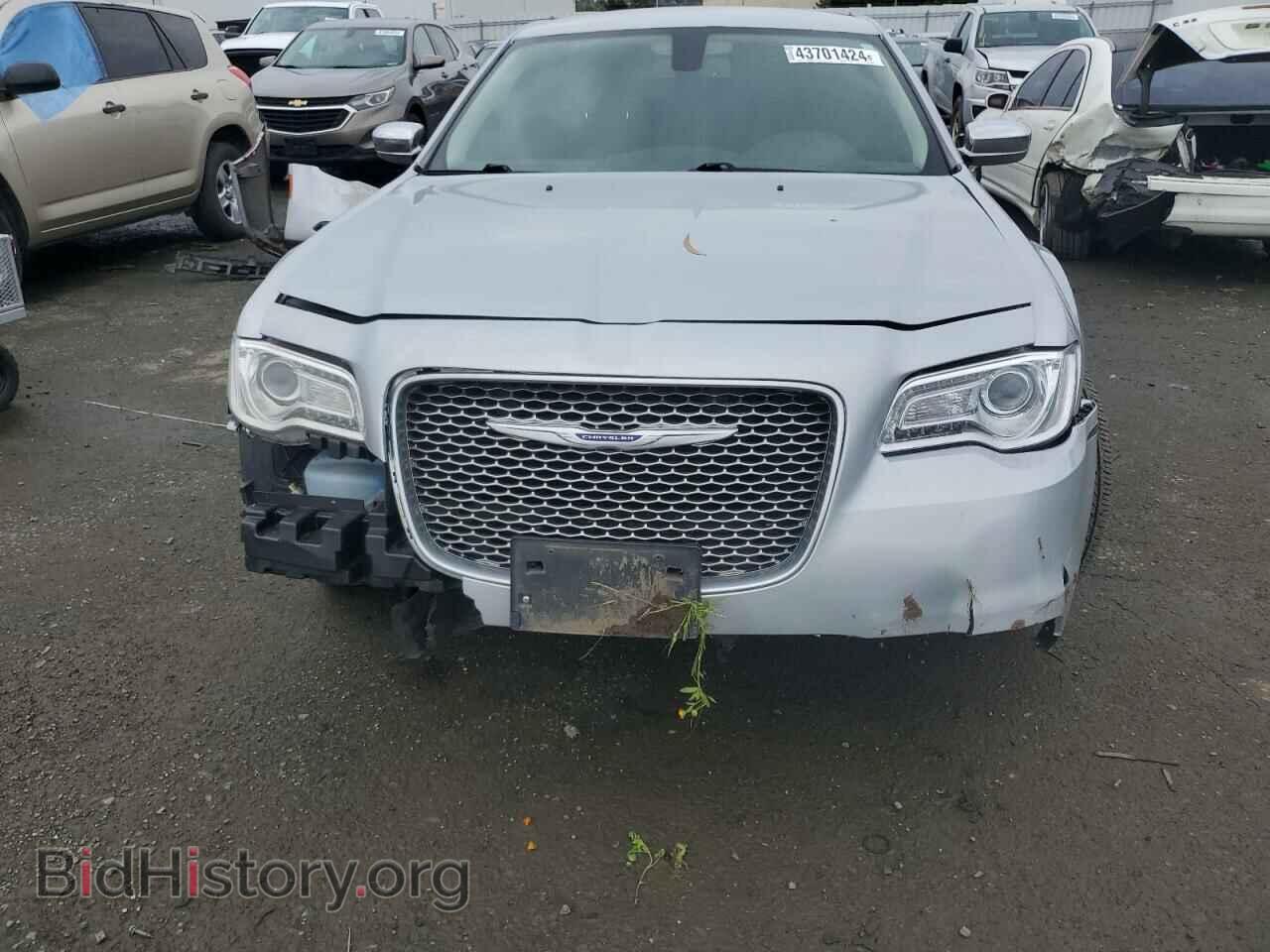 2019 CHRYSLER 300 - VIN: 2C3CCAAG6KH740810 - Фото 5