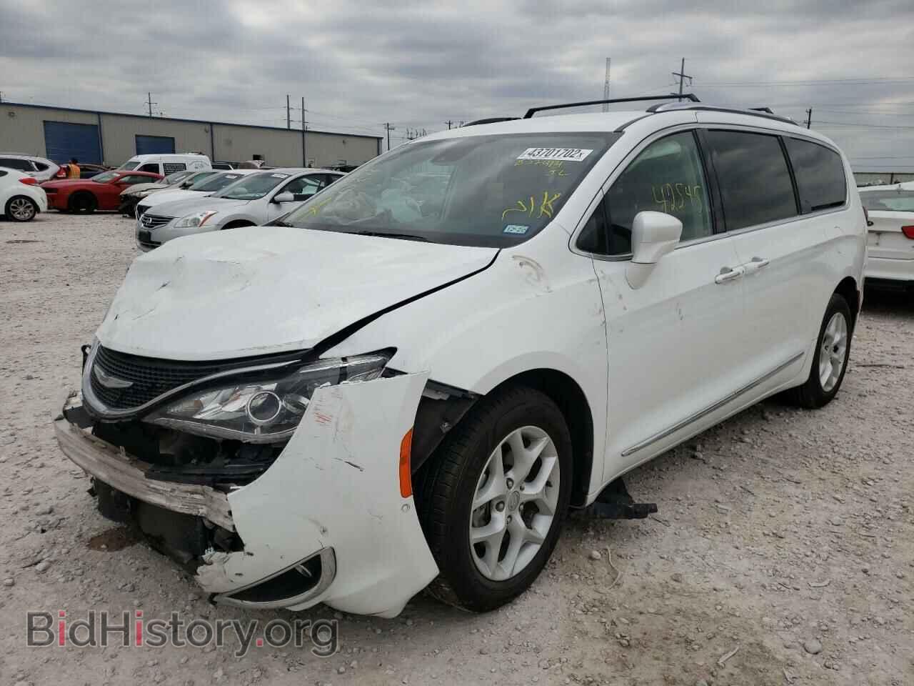 2017 CHRYSLER PACIFICA - VIN: 2C4RC1EG5HR832414 - Photo 2