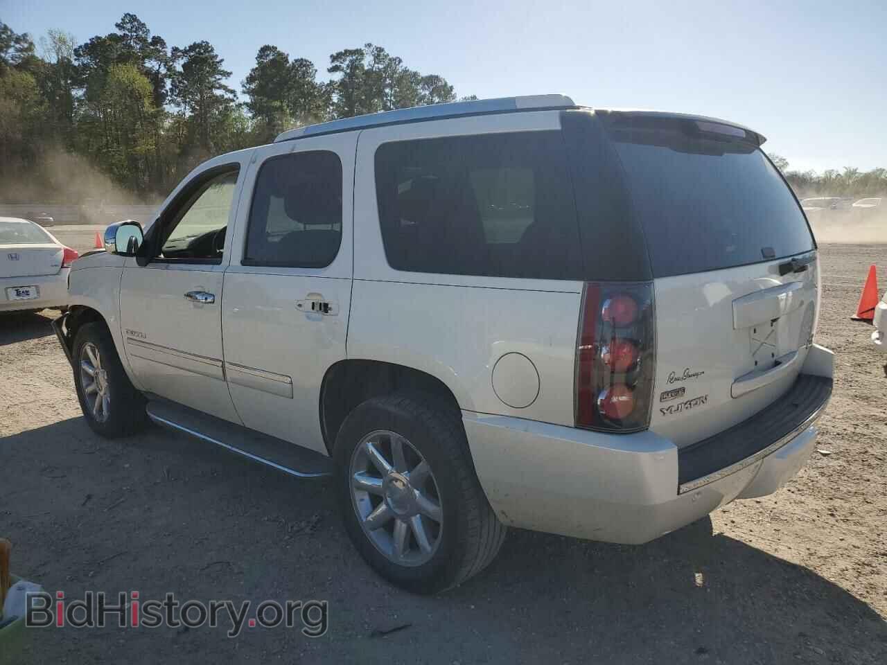 2011 GMC YUKON - VIN: 1GKS1EEF4BR173460 - Фото 2