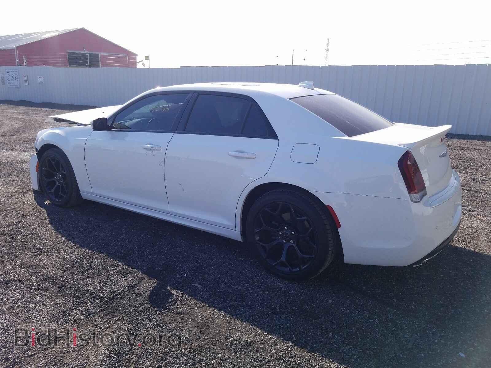 2019 CHRYSLER 300 - VIN: 2C3CCABG3KH731089 - Фото 3