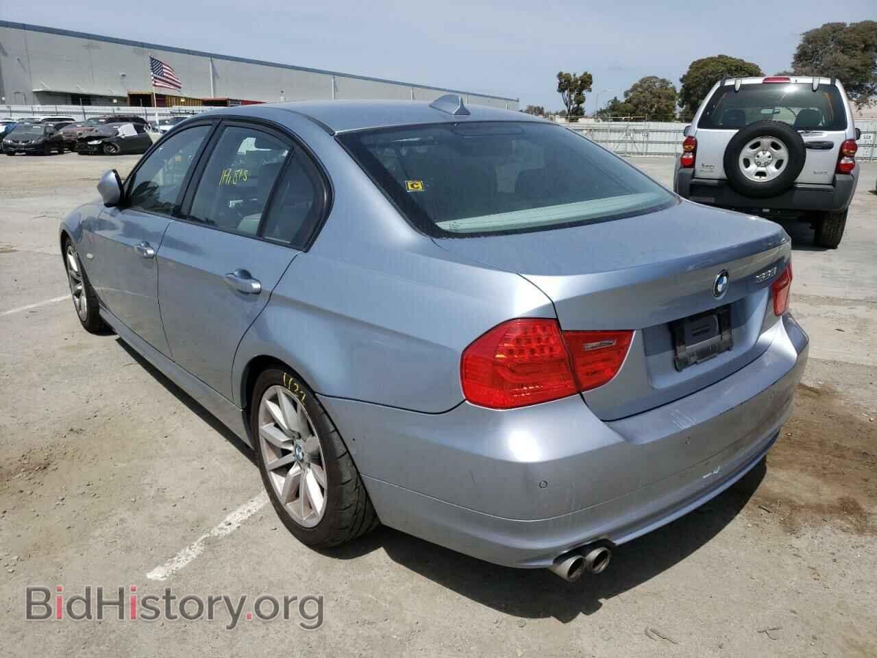 2009 BMW 3 SERIES - VIN: WBAPH735X9E128685 - Фото 3