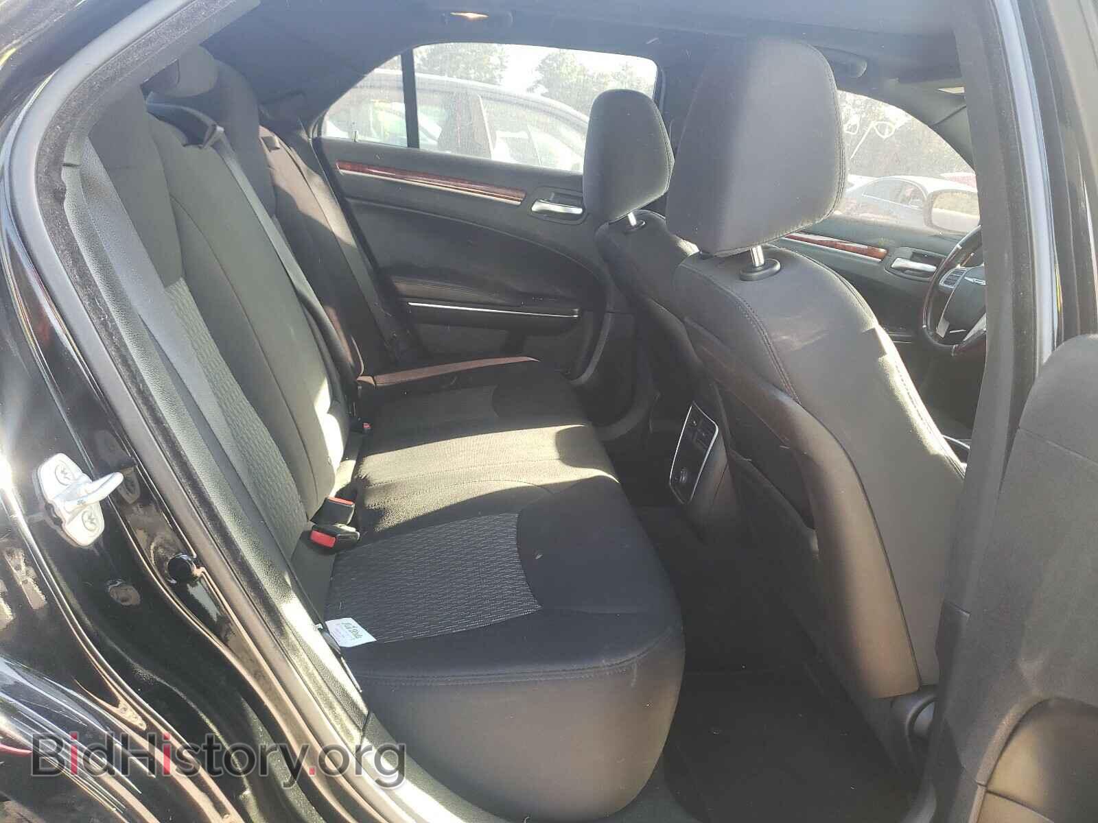 2014 CHRYSLER 300 - VIN: 2C3CCAAG9EH375897 - Фото 6