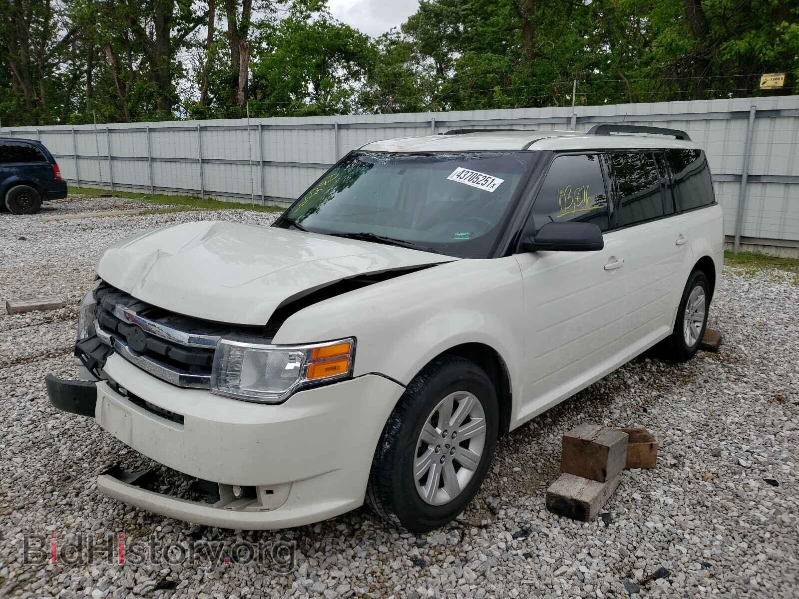 2011 FORD FLEX - VIN: 2FMGK5BC8BBD18233 - Photo 2