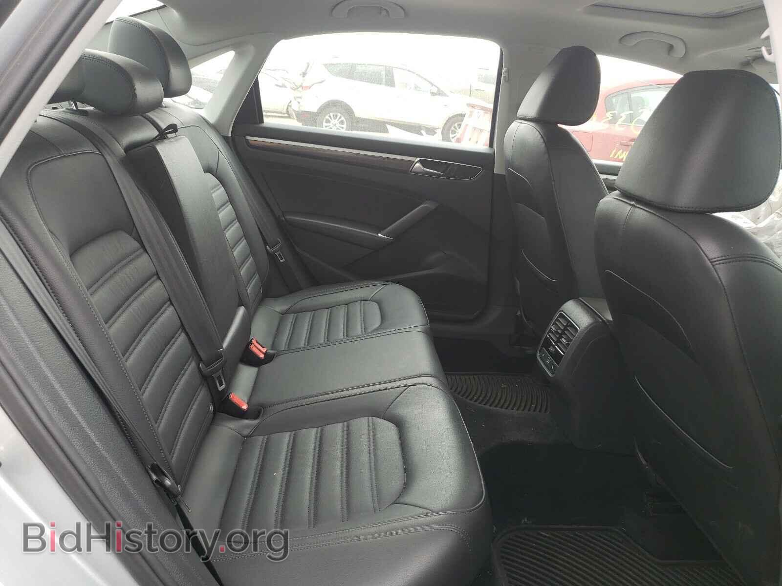 2017 VOLKSWAGEN PASSAT - VIN: 1VWCT7A30HC072684 - Фото 6