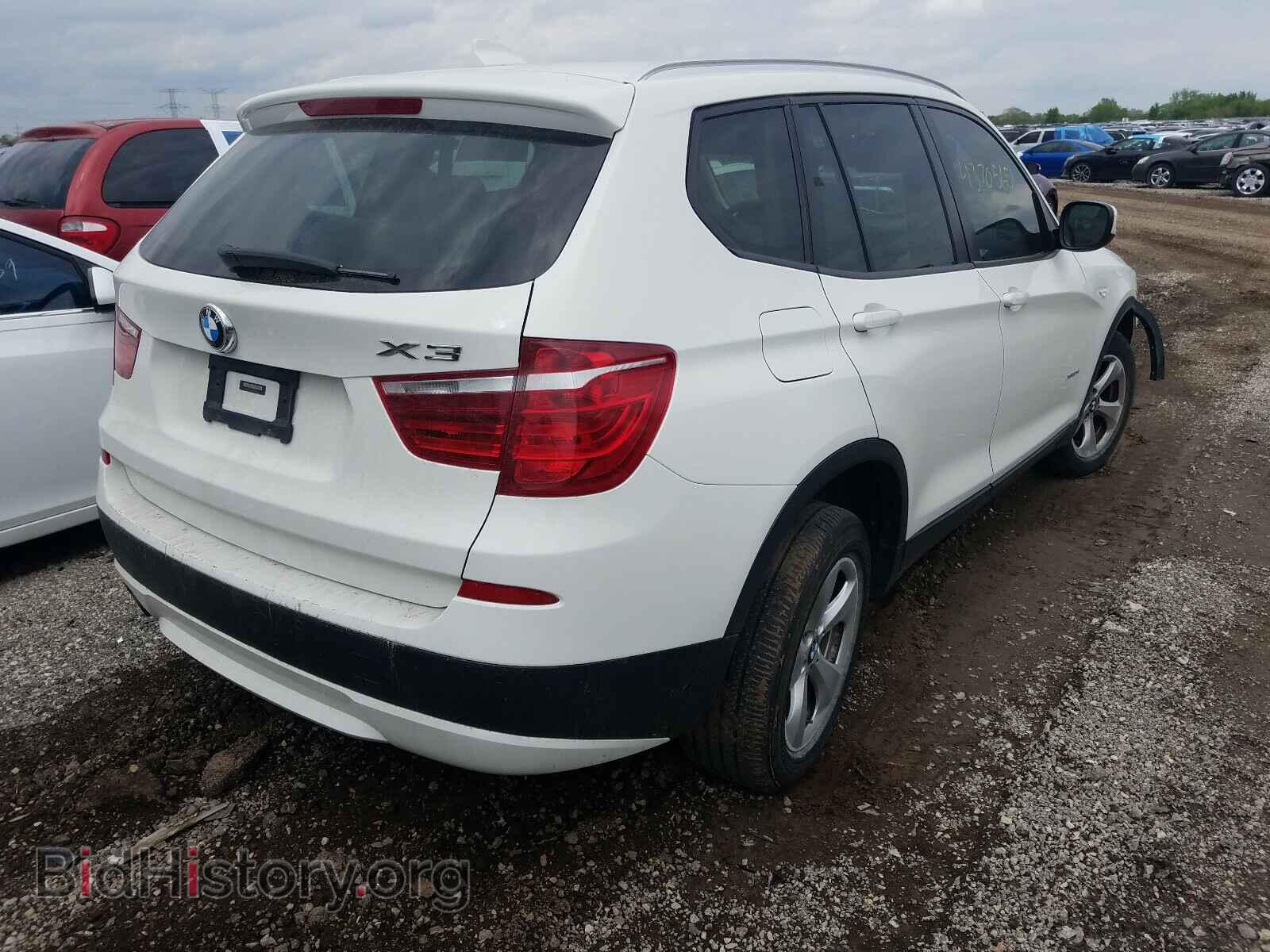 2011 BMW X3 - VIN: 5UXWX5C50BL714107 - Фото 4