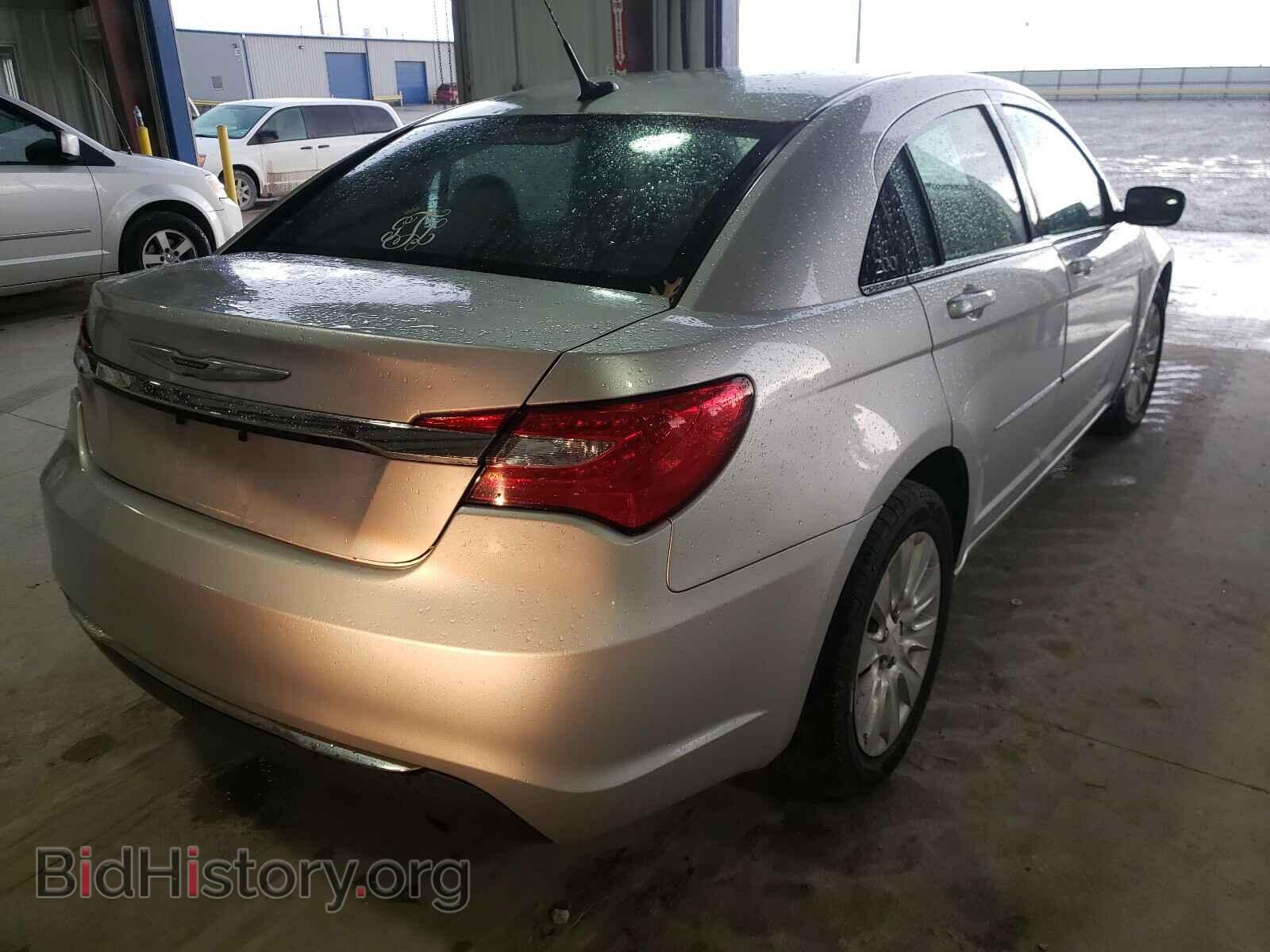 2011 CHRYSLER 200 - VIN: 1C3BC4FB5BN538395 - Фото 4
