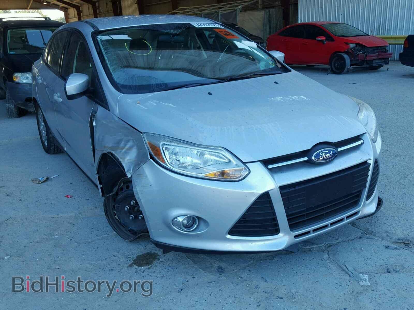 Photo 1FAHP3F24CL183341 - FORD FOCUS 2012