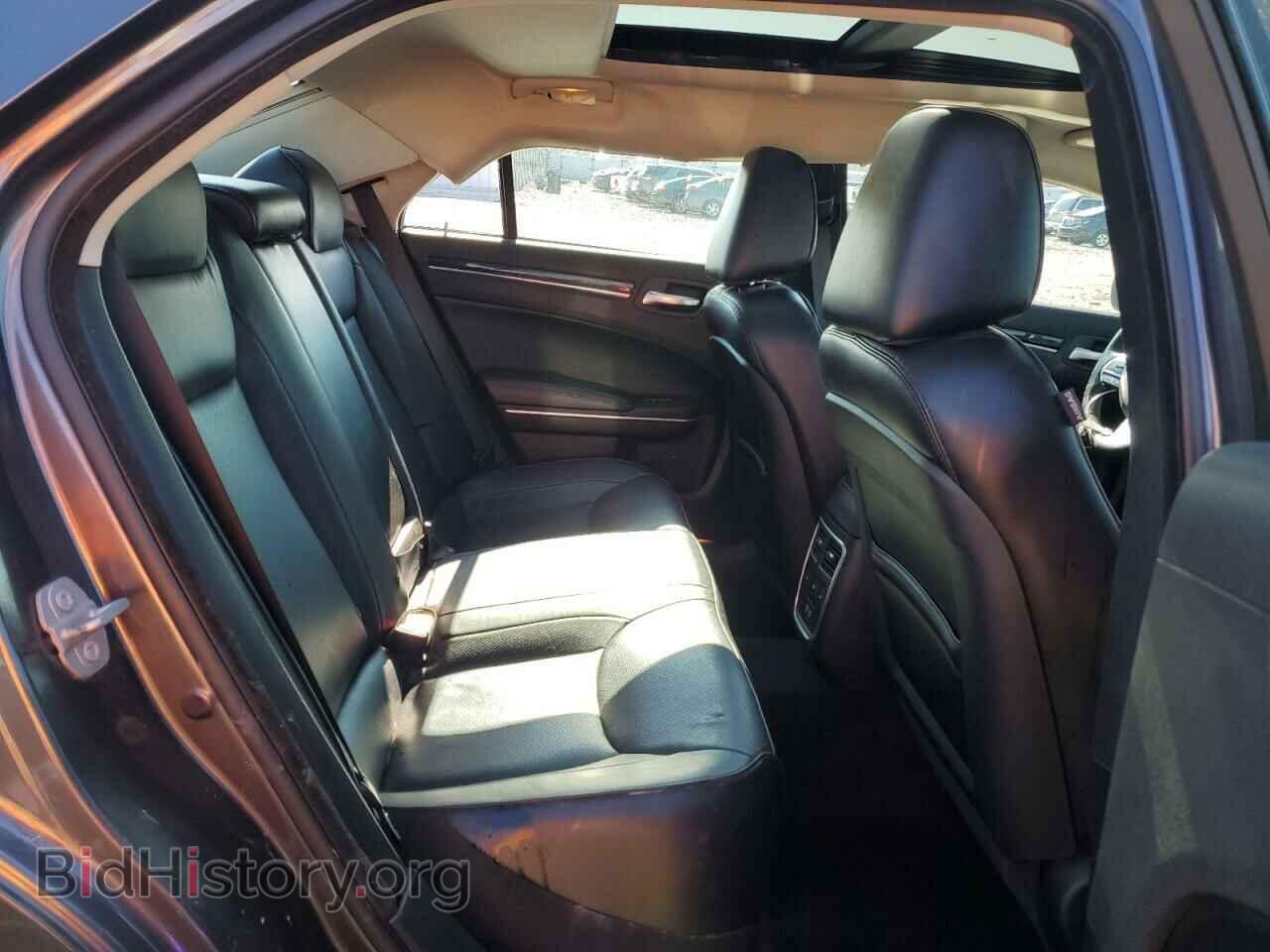 2016 CHRYSLER 300 - VIN: 2C3CCAEG2GH357870 - Фото 10