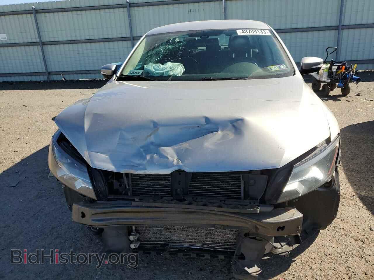 2012 VOLKSWAGEN PASSAT - VIN: 1VWBP7A32CC104656 - Фото 5
